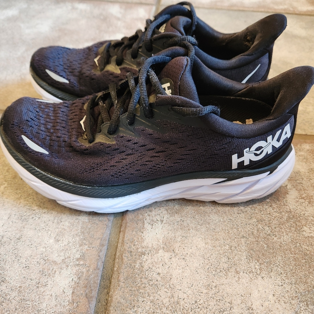 HOKA One One Clifton 8 Black & White Women's Size 6 Running Shoes